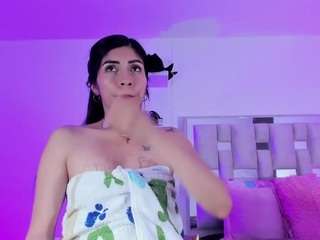 emili-clark