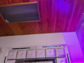 emili-clark's Live Sex Cam Show