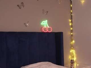 erlenebeese Live Webcam on CamSoda