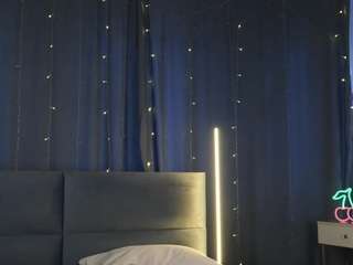 erlenebeese's CamSoda show and profile