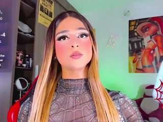 ladynoah Live Webcam on CamSoda