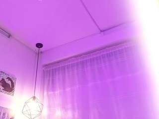 mia-kenner Live Webcam on CamSoda