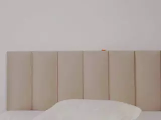 Saradiamond01's Live Sex Cam Show