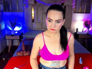scarlethit's Live Sex Cam Show