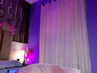 scarlethit's Live Sex Cam Show