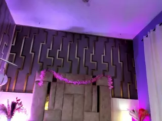scarlethit's Live Sex Cam Show
