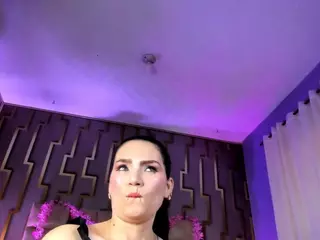 scarlethit's Live Sex Cam Show