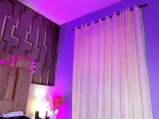 scarlethit's Live Sex Cam Show