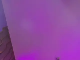 scarlethit's Live Sex Cam Show