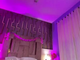 scarlethit's Live Sex Cam Show