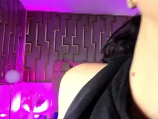 scarlethit's Live Sex Cam Show