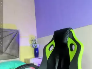 scarlethit's Live Sex Cam Show