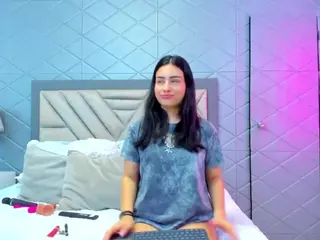 VilotetRousseX's Live Sex Cam Show