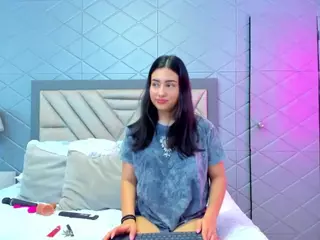 VilotetRousseX's Live Sex Cam Show