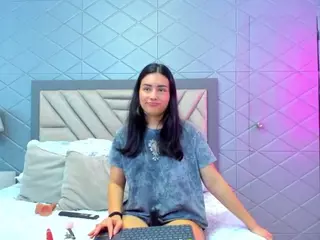 VilotetRousseX's Live Sex Cam Show