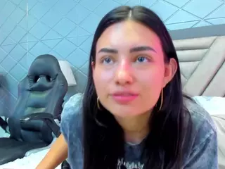 VilotetRousseX's Live Sex Cam Show