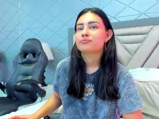 VilotetRousseX's Live Sex Cam Show