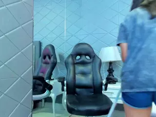 VilotetRousseX's Live Sex Cam Show