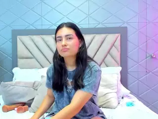 VilotetRousseX's Live Sex Cam Show