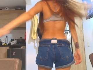 alaiapink's CamSoda show and profile