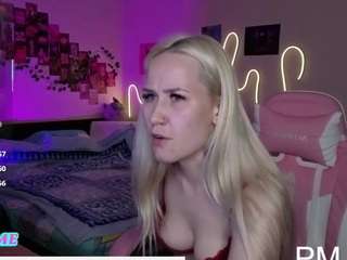 bunnyoflovess Live Webcam on CamSoda