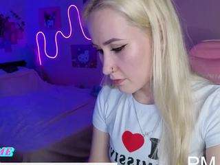 bunnyoflovess webcam model