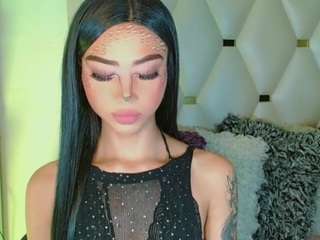 Sarahh-Sophia