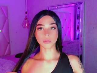 Sarahh-Sophia
