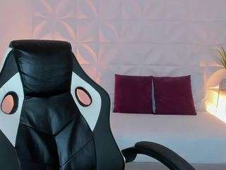stephanya Live Webcam on CamSoda