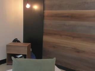 stephanya's CamSoda show and profile