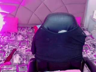 carolaine-e webcam