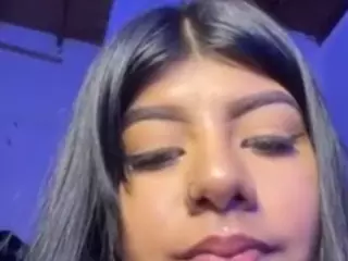 chaparrita420's Live Sex Cam Show