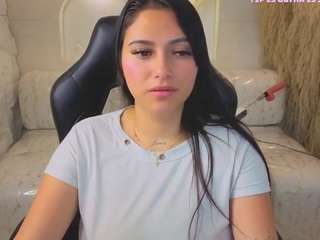 dakhota-v Live Webcam on CamSoda