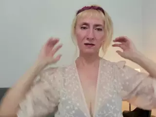 MargaretExperienced's Live Sex Cam Show