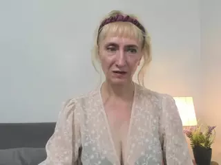 MargaretExperienced's Live Sex Cam Show