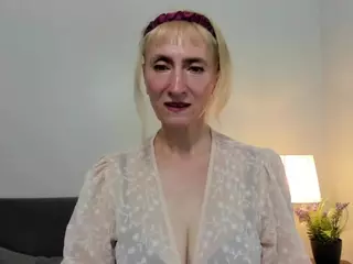 MargaretExperienced's Live Sex Cam Show