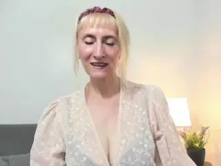 MargaretExperienced's Live Sex Cam Show