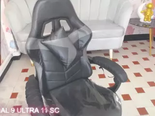 PARISBIGASS's Live Sex Cam Show