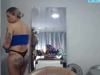 Model ini sedang live sekarang. raphael-cams