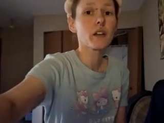 Live webcam model mymelody625 on Soda Cams