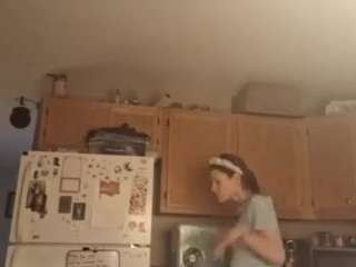 Live webcam model mymelody625 on Soda Cams