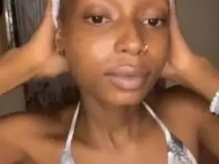 alexa-foxxie's Live Sex Cam Show