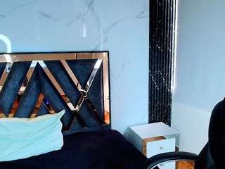  amara-vegaa chat room