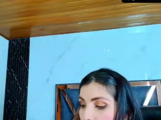 Amara-vegaa's Live Sex Cam Show