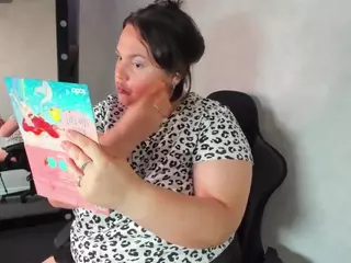 Helga's Live Sex Cam Show