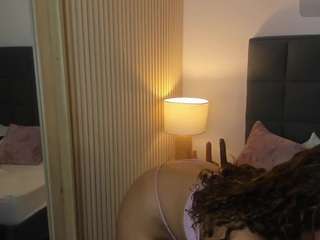 lilly-ass Live Webcam on CamSoda