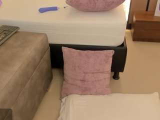 lilly-ass Live Webcam on CamSoda