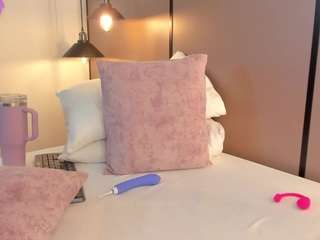 lilly-ass Live Webcam on CamSoda