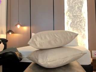 lilly-ass live cam profile