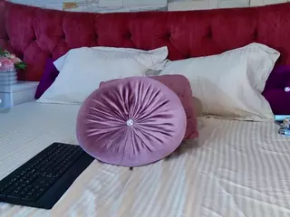 megan-wow's Live Sex Cam Show